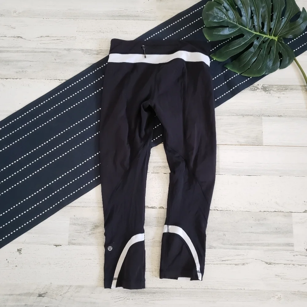 Lululemon Run Inspire Tight Crop Leggings Black White Size 4